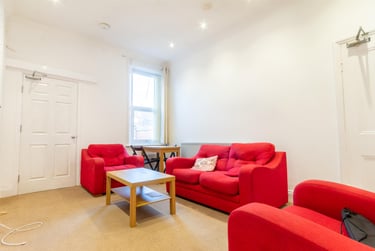 3 bed flat, Bayswater Road, Jesmond, Newcastle, NE23HS - Image 2
